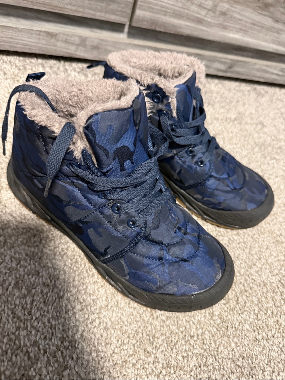 Navy Blue Camo Quilted High-Top Sneaker Boots